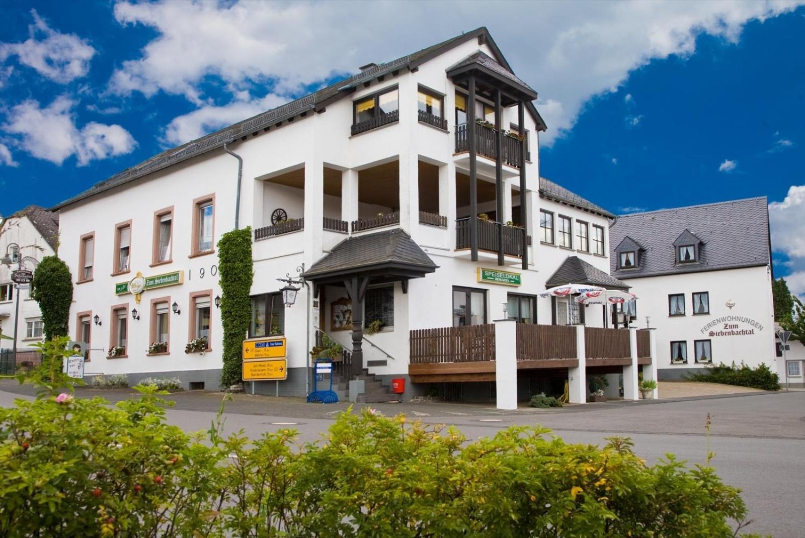 Landgasthof Zum Siebenbachtal Strotzbüsch Exterior foto