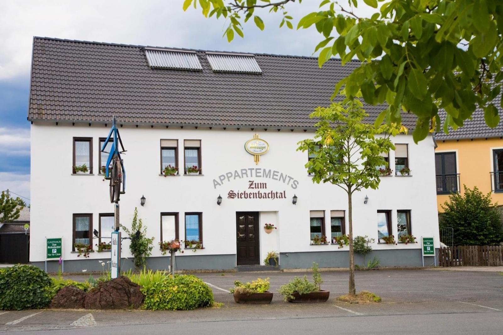 Landgasthof Zum Siebenbachtal Strotzbüsch Exterior foto