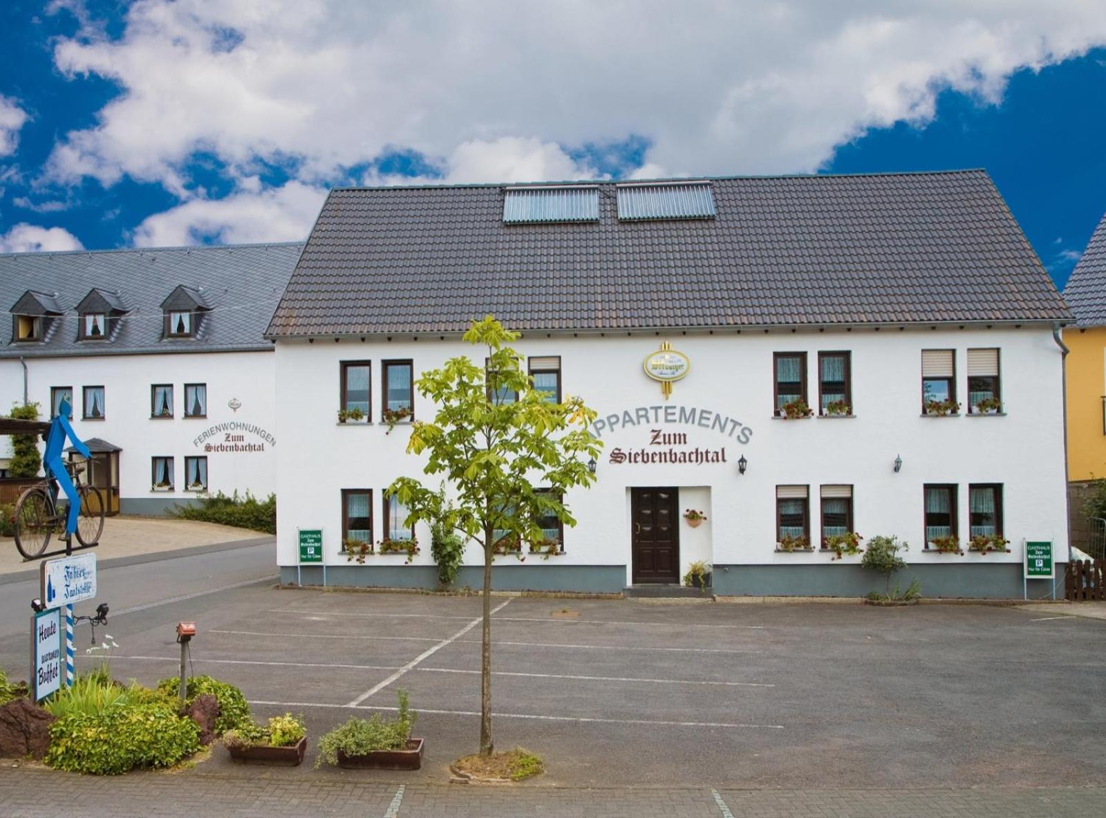 Landgasthof Zum Siebenbachtal Strotzbüsch Exterior foto